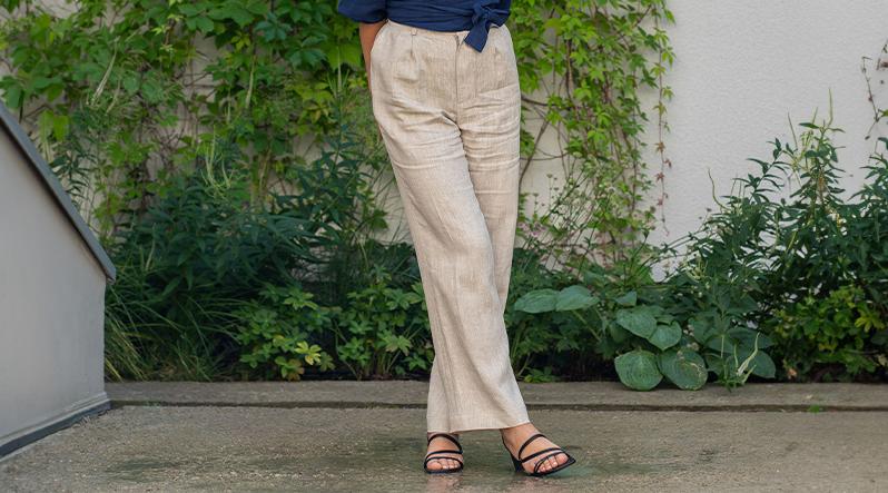 Woman wearing Linen bottoms in natural color