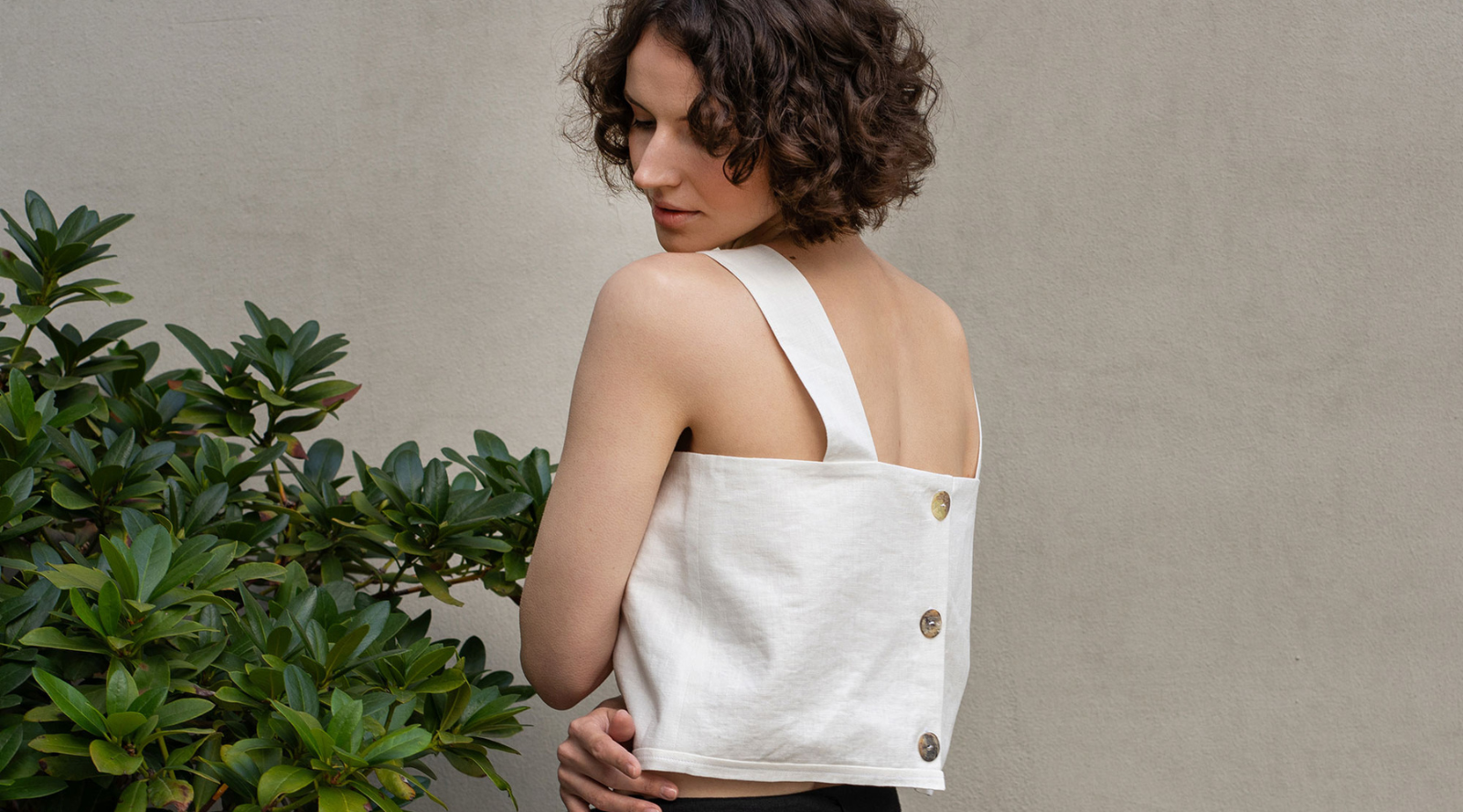 Linen Sleeveless Tops