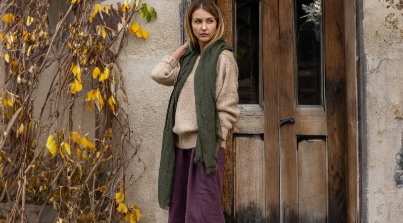 Sustainable Linen clothing to wear during Fall. Linen for layering, long sleeves, skirts, pants.