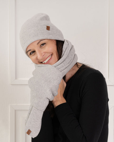 Women&#39;s Knit Beanie &amp; Scarf Merino &amp; Cashmere 2-Piece Set