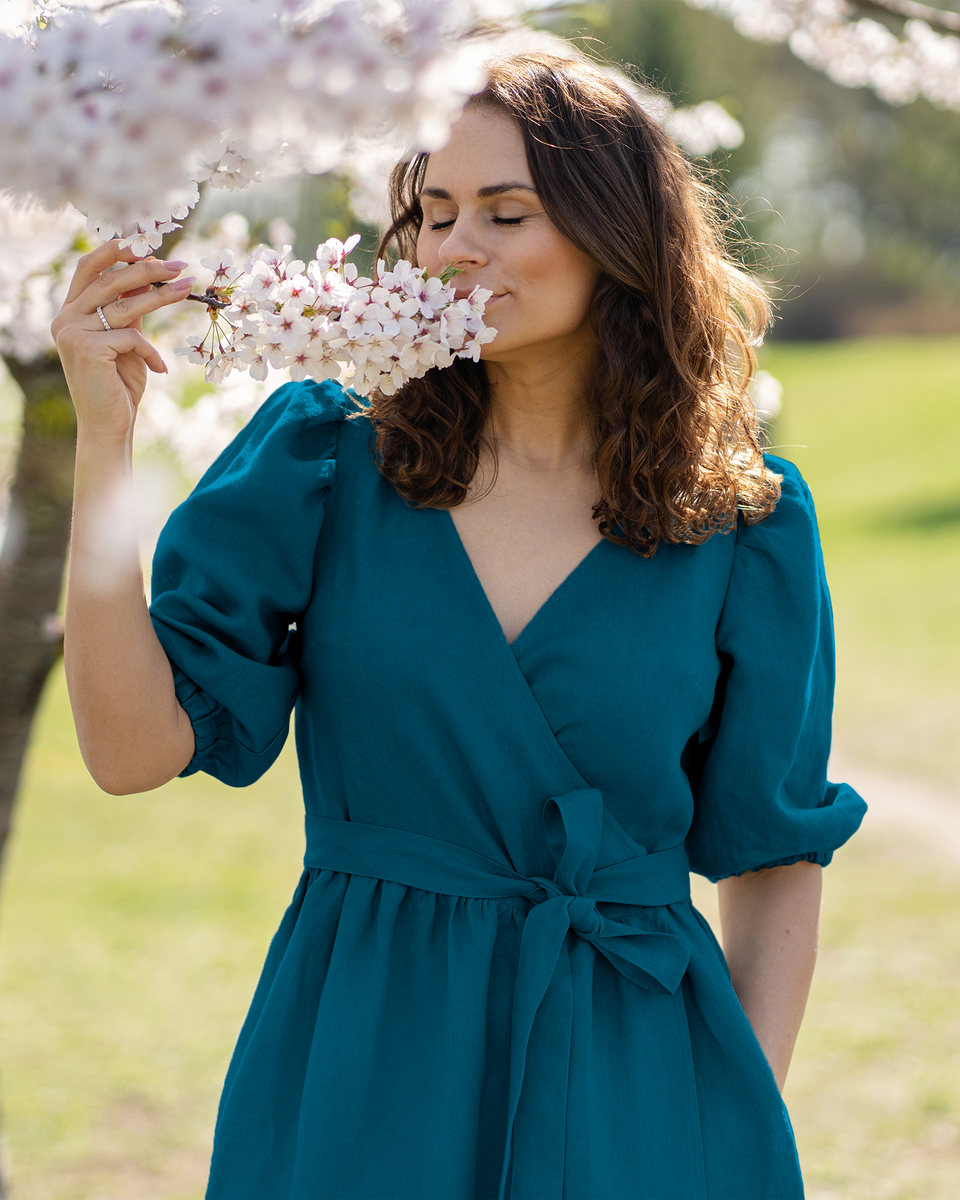 Puff Sleeve Midi Dress Made of 100% Linen menique - MENIQUE Puff Sleeve Midi Dress Made of 100% Linen menique - MENIQUE