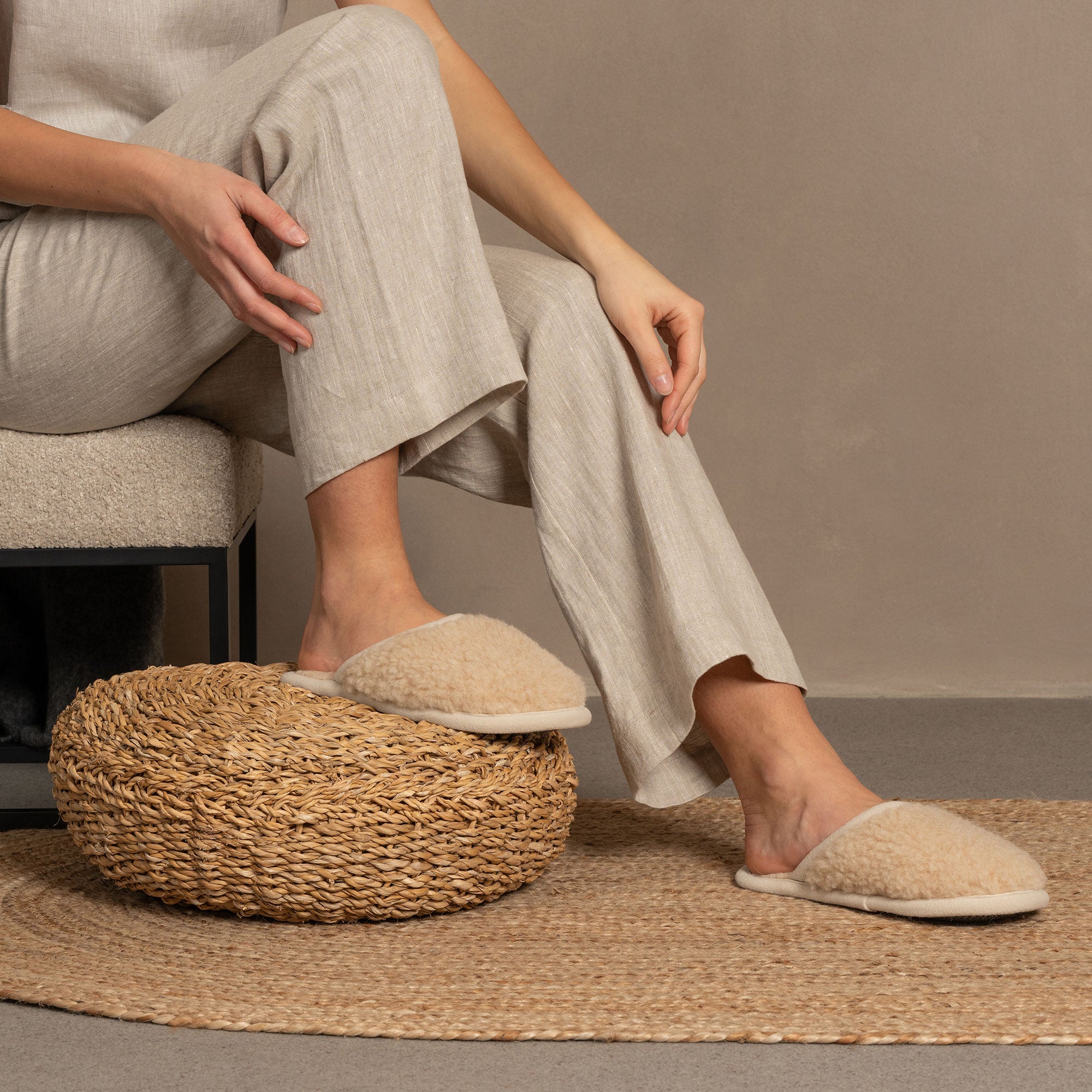 Women's Fleece Slippers Natural ❤️ menique