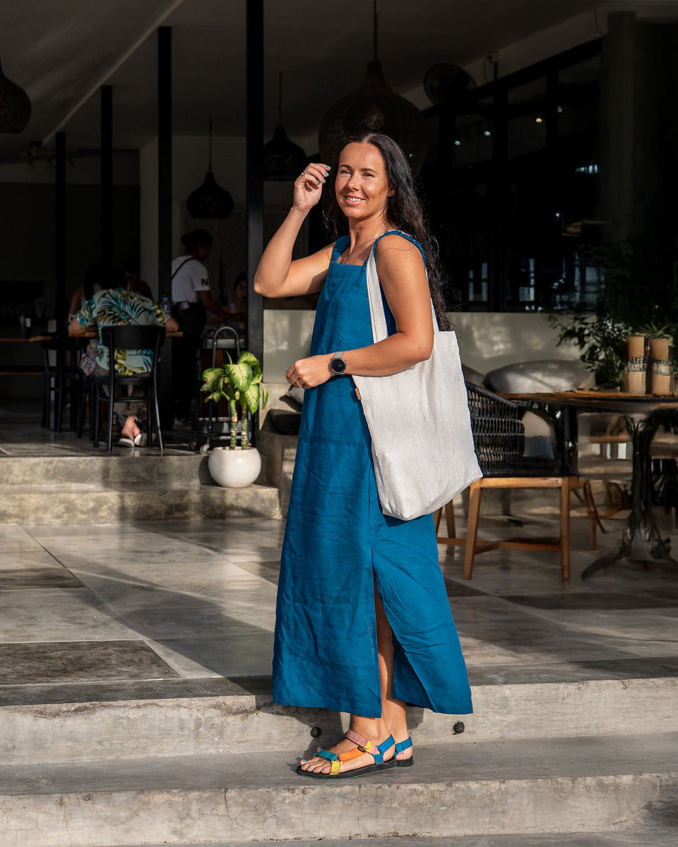 Maxi Linen Summer Dress with Open Back menique - MENIQUE Maxi Linen Summer Dress with Open Back menique - MENIQUE