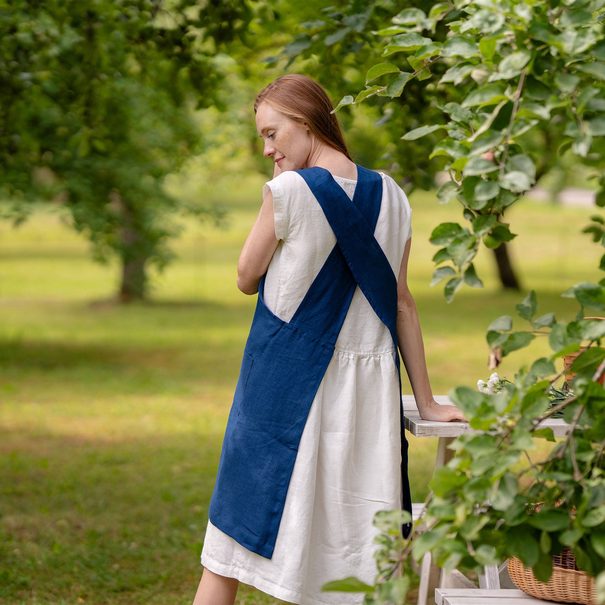 100% Linen Cooking Apron Cross-back ❤ menique - MENIQUE