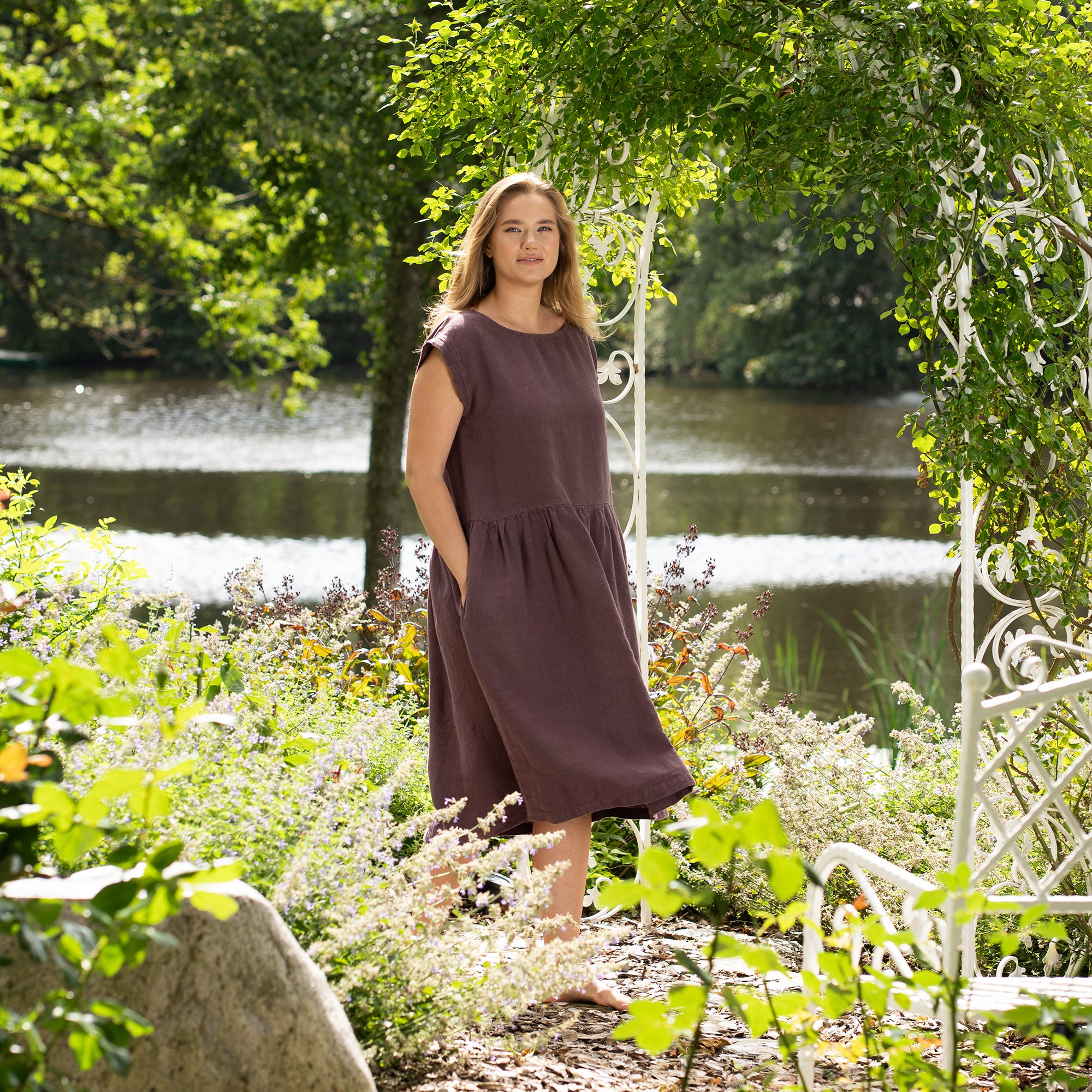 Hypoallergenic Smock Linen Dress Cecilia Shadow Purple