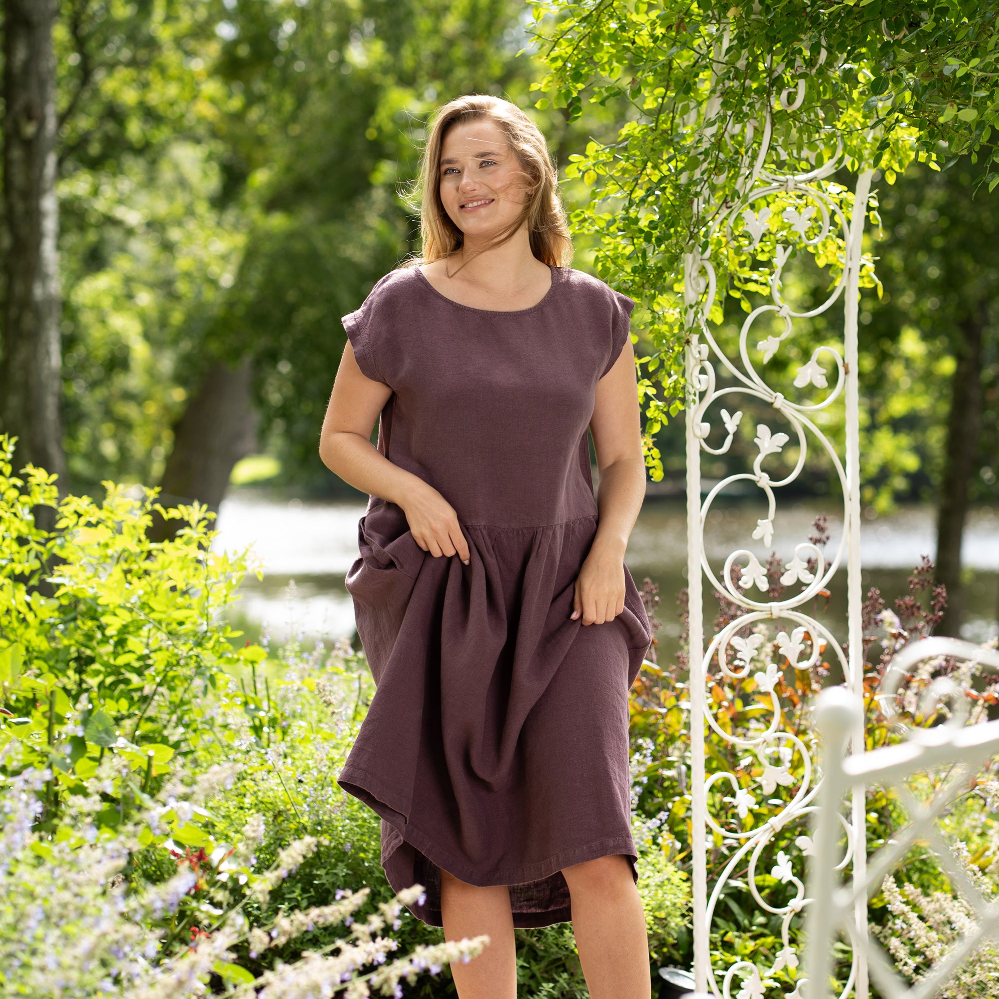 Plus Size Linen Smock Dress Cecilia ❤ menique - MENIQUE