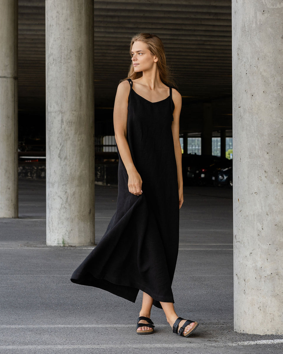 Linen Maxi Beach Dress Livia M / Pure Black Linen Maxi Beach Dress Livia M / Pure Black