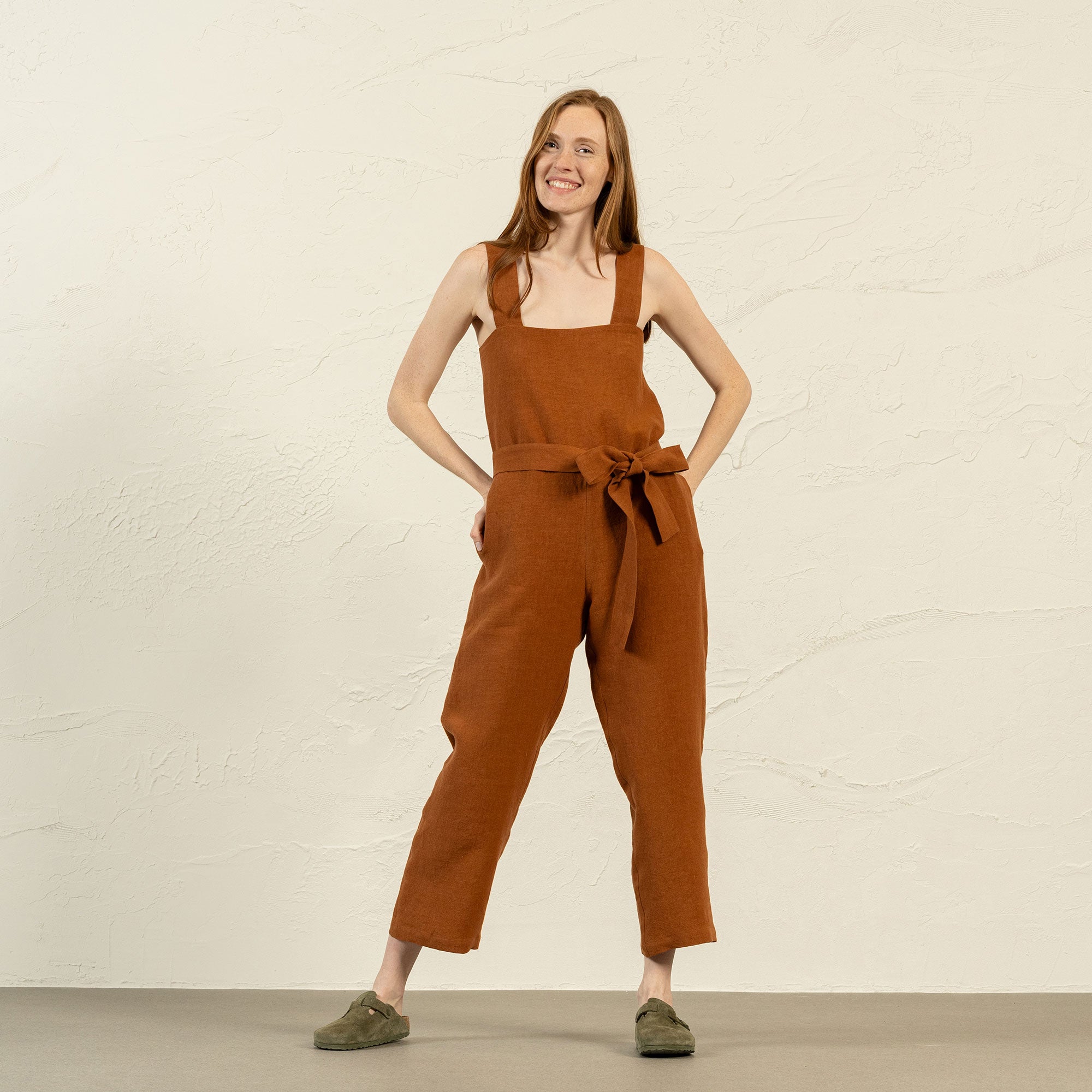 Pinafore Jumpsuit Iris in almond brown