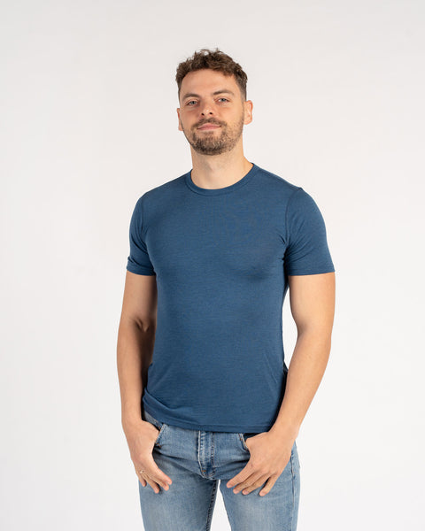 The menique men&#39;s 160 Merino wool T-Shirt in denim color.