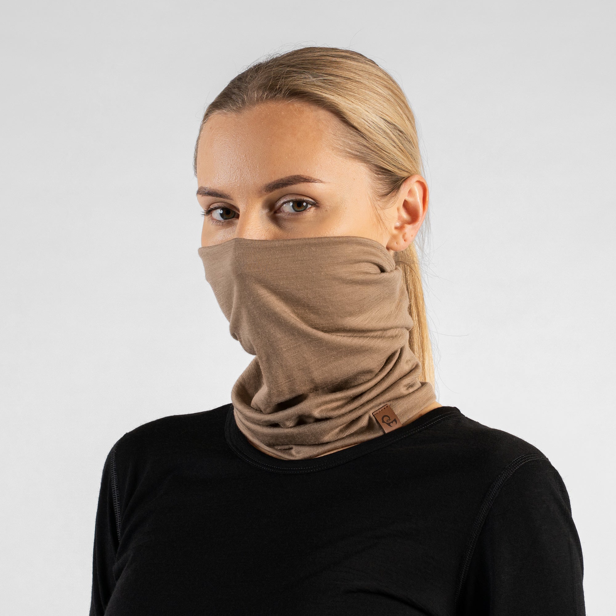 Stylish Merino Wool Neck Gaiters for Women | MENIQUE