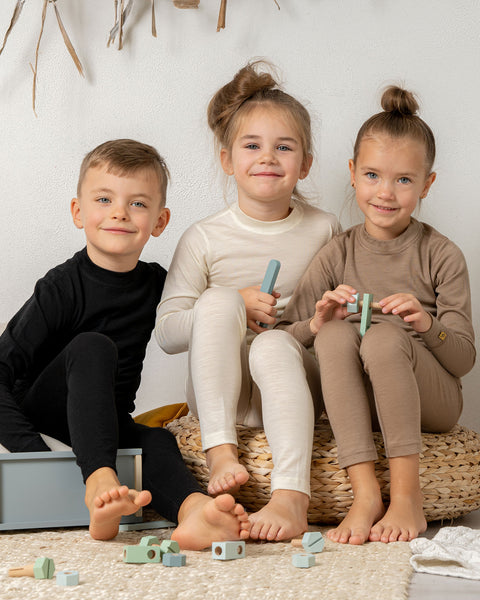 Kids&#39; 160 Long Sleeve &amp; Bottom 2-Piece Beige