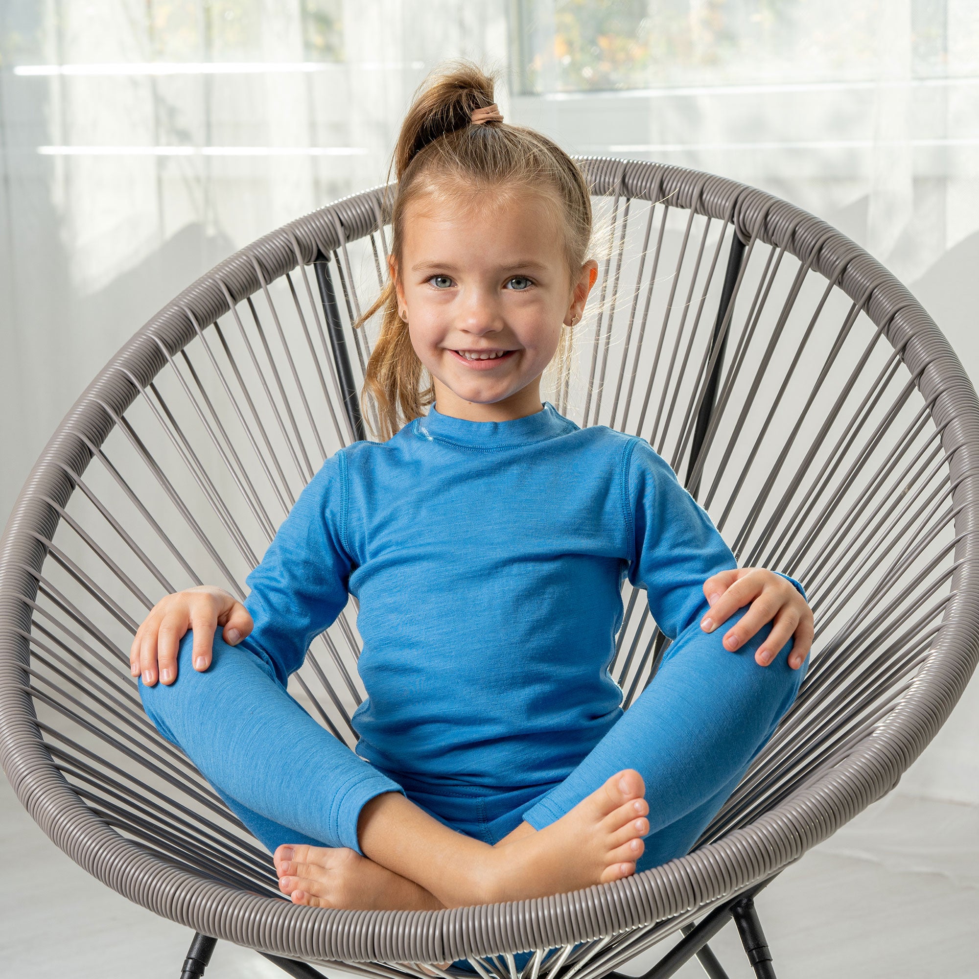 Kids' 160 Thermal Long Sleeve Crew Light Blue, front view.