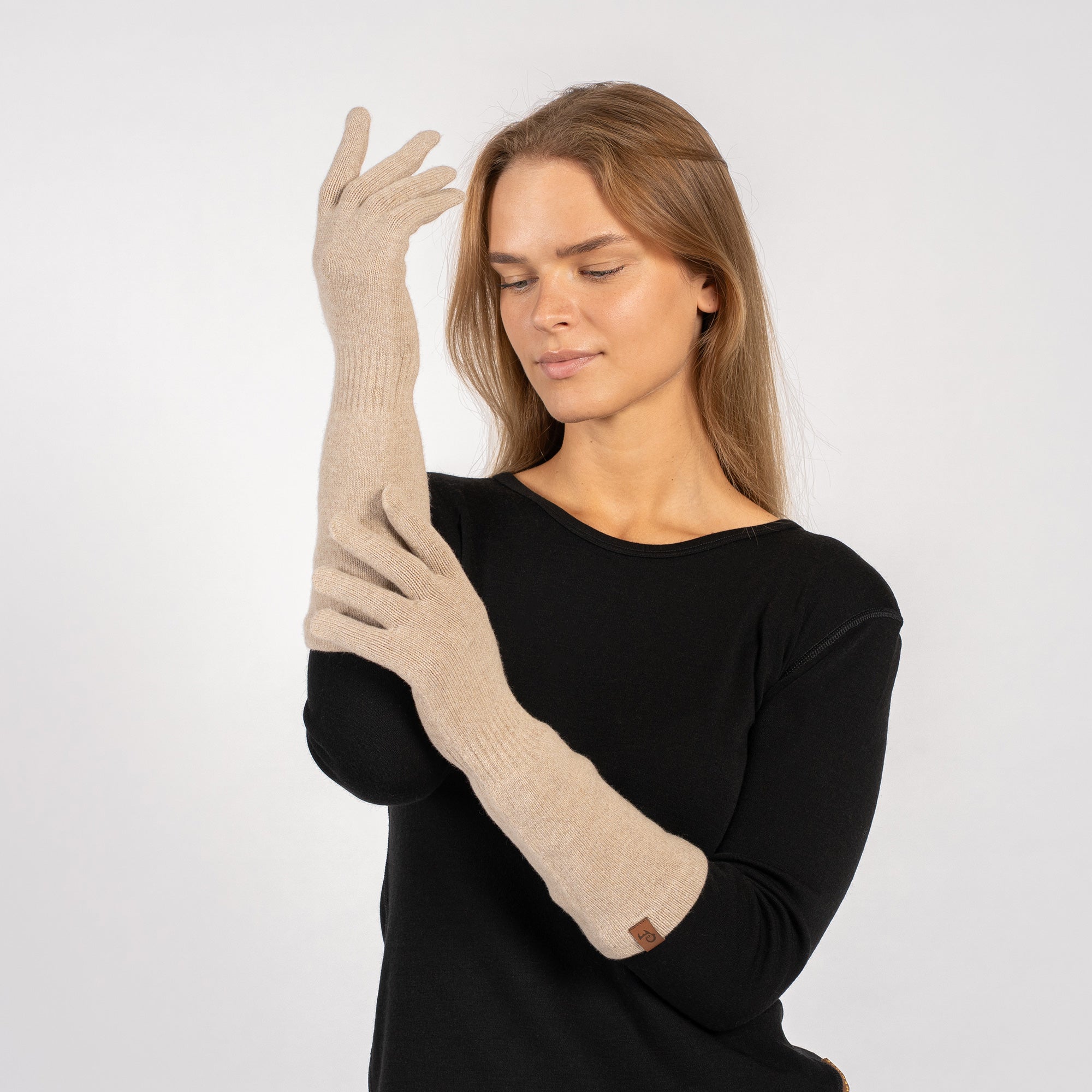 Knitted Merino & Cashmere Long Gloves For Women ❤️ menique - MENIQUE