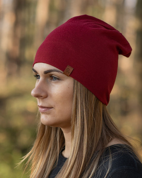 menique 	Women&#39;s Merino Beanie Hat Royal Cherry Color